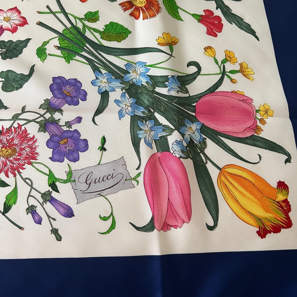 Vintage Gucci scarf